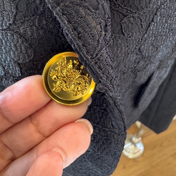 Smythe Black Lace Blazer with Gold Button - Size 10 - Picture 9 of 11